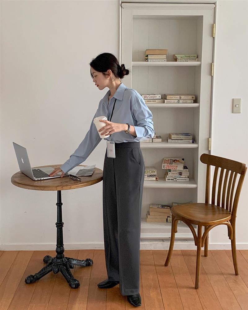 5 cách mặc trang phục màu xanh - xu hướng đang làm mưa làm gió-5