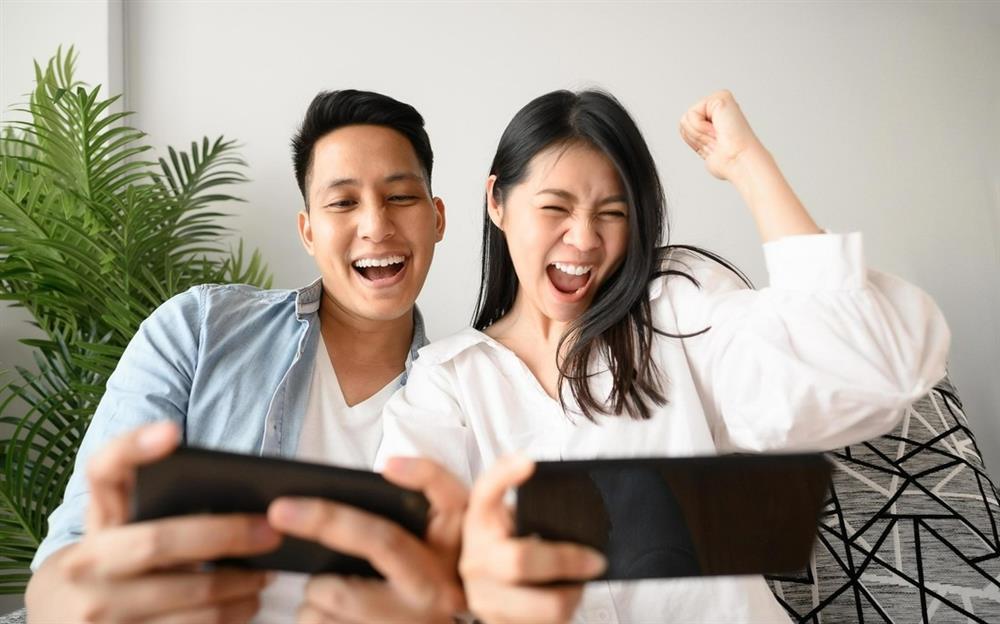 Mạng ảo, hạnh phúc thật-1