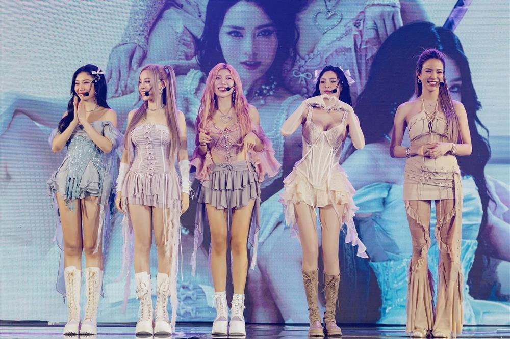 Nhóm chị đẹp Ninh Dương Lan Ngọc bị chê đánh nhau với âm nhạc-5