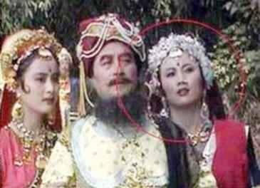 Thú vị chuyện tình của Tôn Ngộ Không với Hoàng hậu Thiên Trúc trong Tây du ký 1986-4
