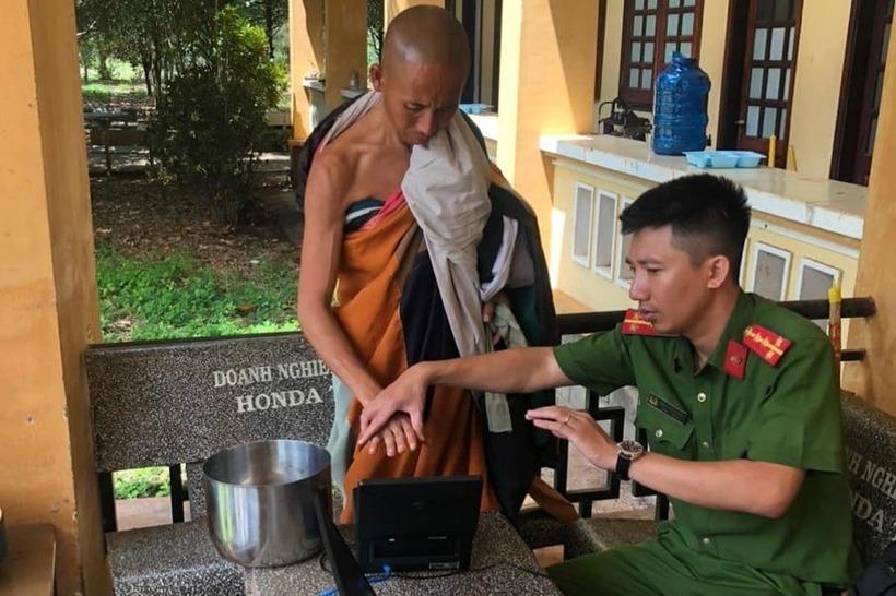 Hỗ trợ ông Lê Anh Tú (Thích Minh Tuệ) làm Căn cước công dân tại Thừa Thiên - Huế-1