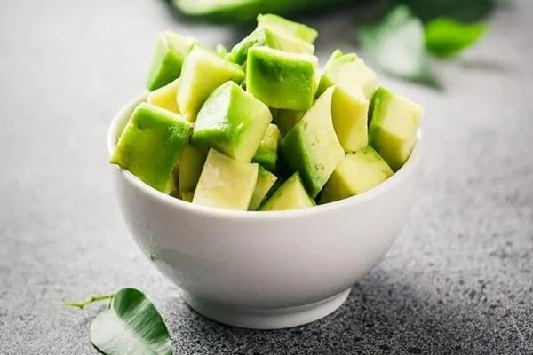 Nhóm người nên hạn chế ăn bơ-1