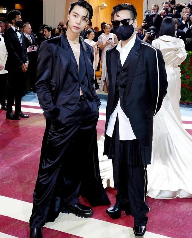 2 sao nam hàng đầu bị tố ngủ với fan nữ: Người từng tỏ tình với Chi Pu, kẻ dính tin đồn hẹn hò ác mộng Kbiz-9