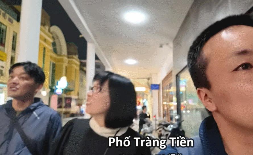 Vợ chồng người Nhật thưởng thức phở ở Hà Nội, miệng không ngừng nói một câu-1
