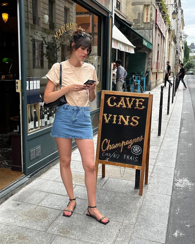 10 cách mặc áo thun sang xịn mịn của phụ nữ Pháp-5