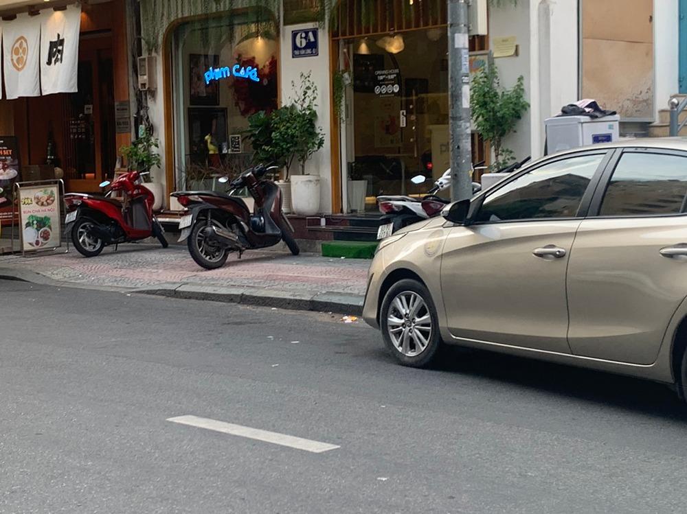 Điều tra vụ người nước ngoài bị đâm chết ở trung tâm TPHCM-1