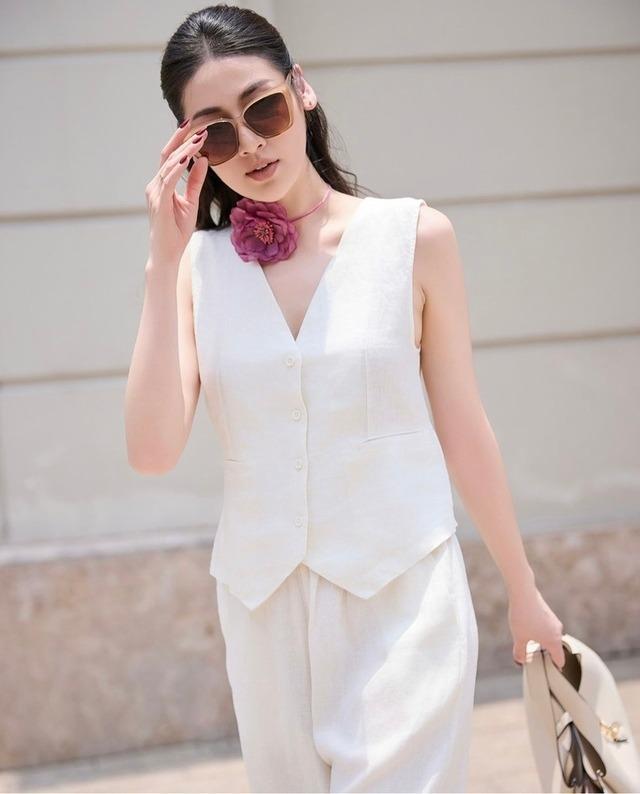 Học Á hậu Tú Anh biến những outfit mùa hè thường ngày không nhàm chán-6