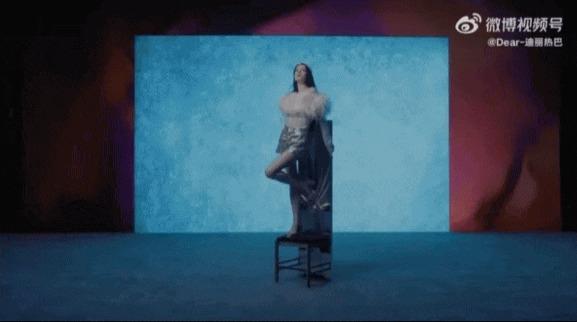 Điểm chung đáng lo ngại của Rosé (BLACKPINK) và Địch Lệ Nhiệt Ba-2