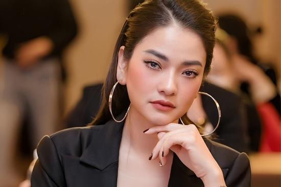 Diễn viên Thúy Hằng gặp tai nạn kinh hoàng phải khâu 78 mũi trên mặt