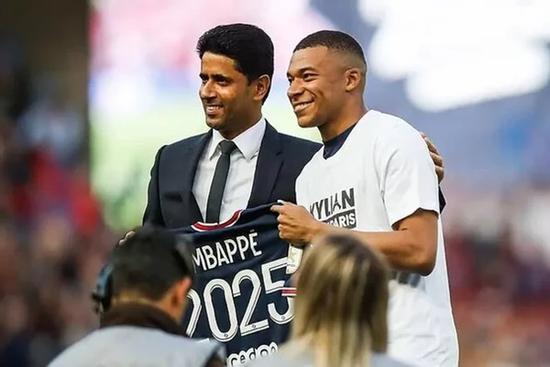 Kylian Mbappe bị PSG 'quỵt' lương hơn 2 nghìn tỷ đồng?