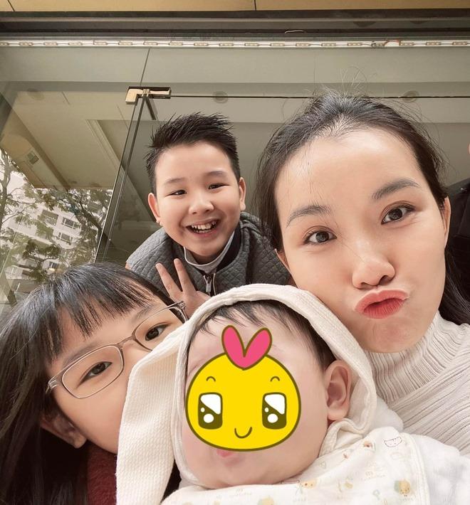 Sau 2 năm im lặng, Hoa hậu Vbiz cuối cùng đã lên tiếng nghi vấn bí mật sinh con thứ 3-4