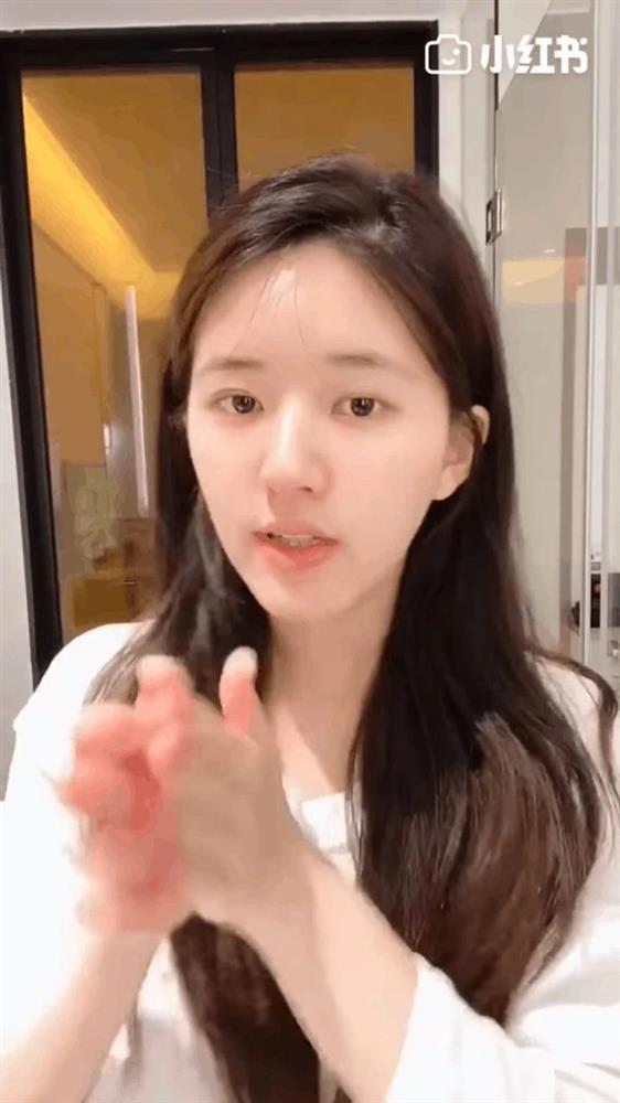 Trước thềm phim mới khai máy, Triệu Lộ Tư khoe mặt mộc sáng mịn, hồng hào, netizen ùa vào xin vía-3