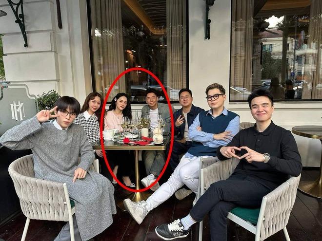 Hoa hậu Hương Giang có bạn trai mới, cả 2 còn đang du lịch Thái Lan?