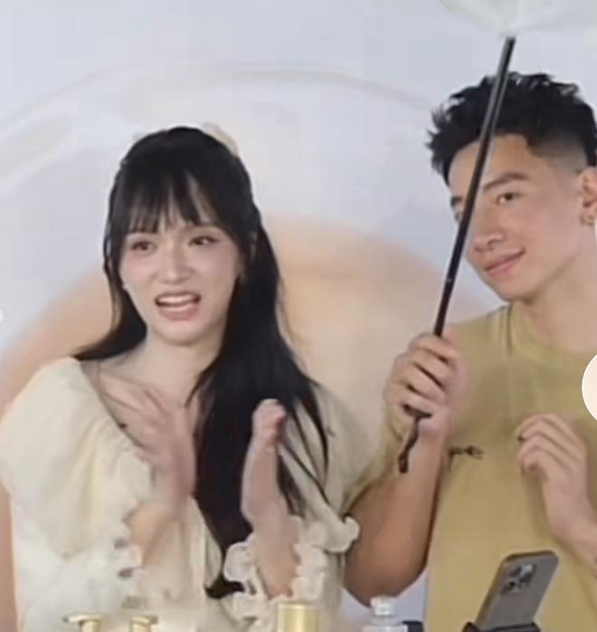 Hoa hậu Hương Giang có bạn trai mới, cả 2 còn đang du lịch Thái Lan?-9