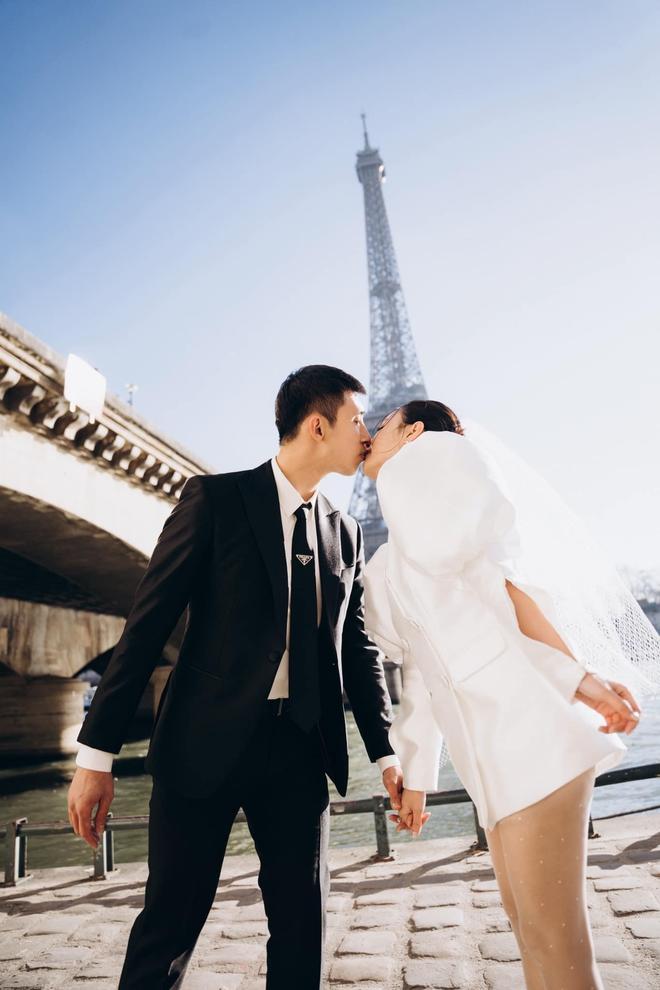 Midu tung loạt ảnh cưới với thiếu gia Minh Đạt: Tiết lộ chồng kém tuổi, đính chính tin đồn 1 đời vợ-2