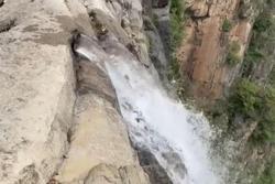 Du khách thất vọng về ‘thác nước tự nhiên’ nổi tiếng Trung Quốc