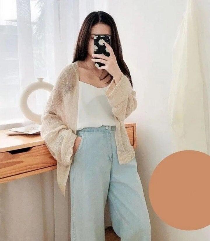 Cách mix áo hai dây cứu tinh cho mùa hè nắng nóng