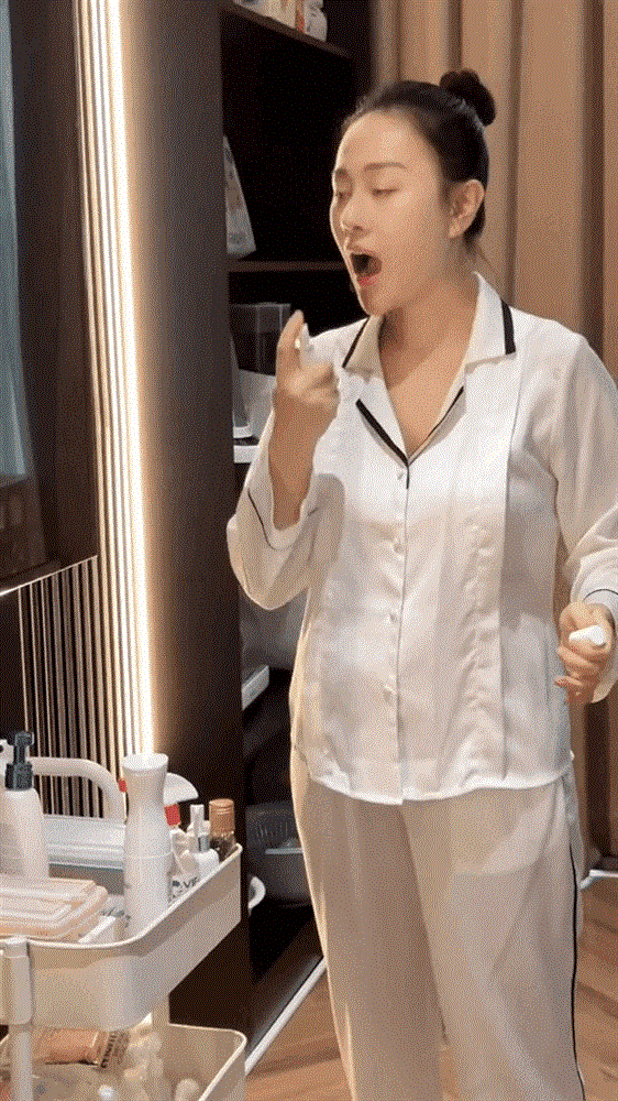 phuong-oanh-1.gif