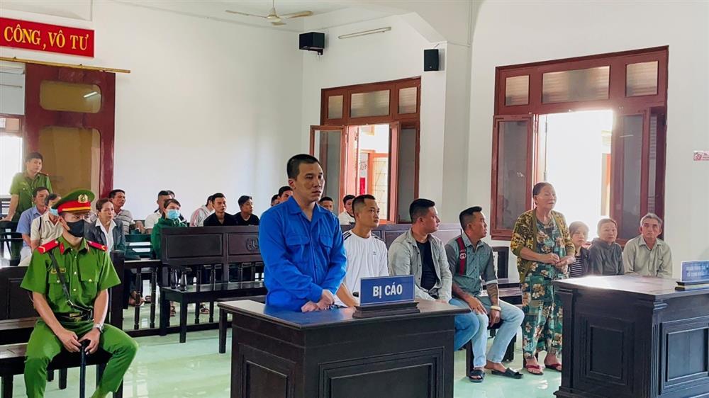 Đâm bạn tử vong vì không chịu vào hát karaoke