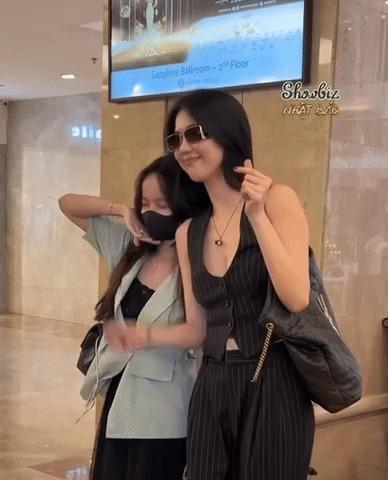 Ngọc Trinh lộ khuyết điểm đáng báo động qua ống kính team qua đường-1