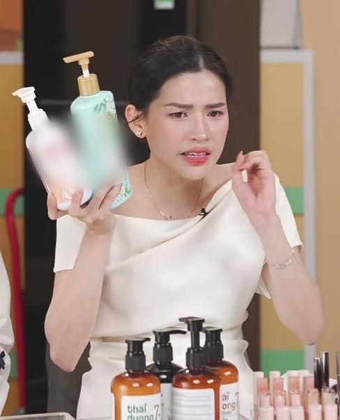 Võ Hà Linh bất ngờ tuyên bố 1 điều về phiên live 40 tiếng của Quyền Leo Daily-1