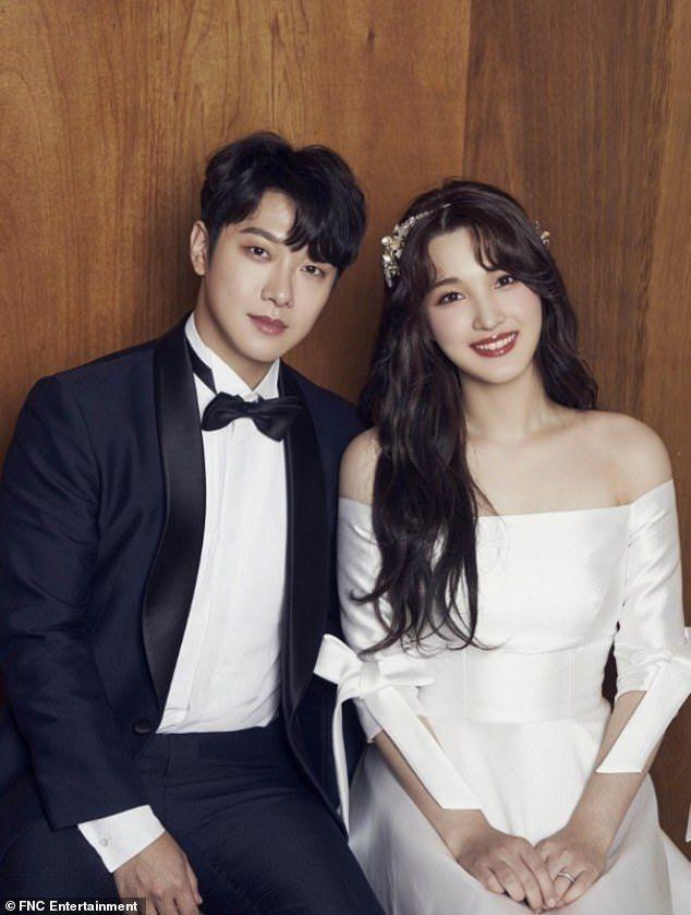 Bà mẹ trẻ nhất Kpop ly hôn, bỏ 3 con cho chồng cũ nuôi để chạy theo bạn trai mới?-2