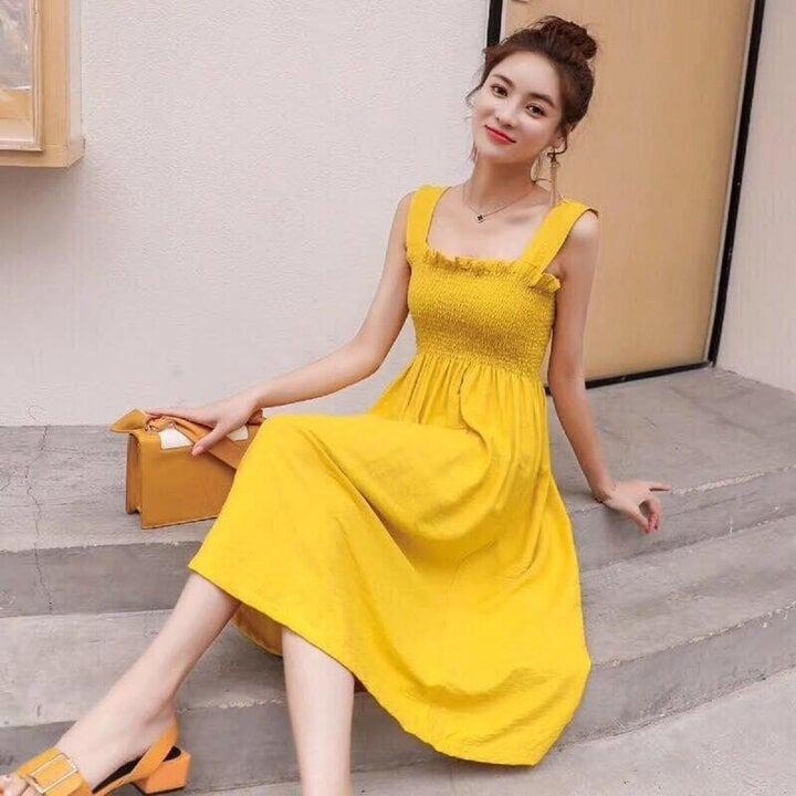 Những kiểu váy hai dây hấp dẫn cho quý cô diện trong mùa hè-2