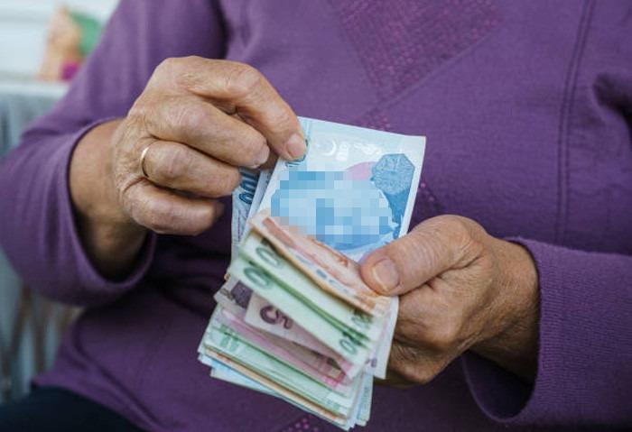 Bí quyết của người vợ U70 được chồng vui sướng giao toàn bộ gia sản-1