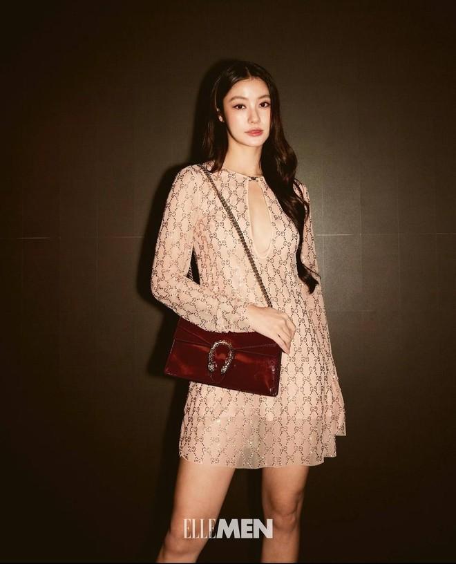 Chi Pu thả dáng cực slay, thân thiết cùng Mai Davika và dàn sao Thái tại event Gucci-11