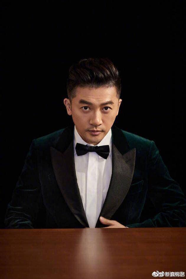 Ngũ A Ka Tô Hữu Bằng là người Trung Quốc đầu tiên vừa livestream vừa làm bài thi đại học-3