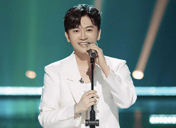 Ngũ A Ka Tô Hữu Bằng là người Trung Quốc đầu tiên vừa livestream vừa làm bài thi đại học-4