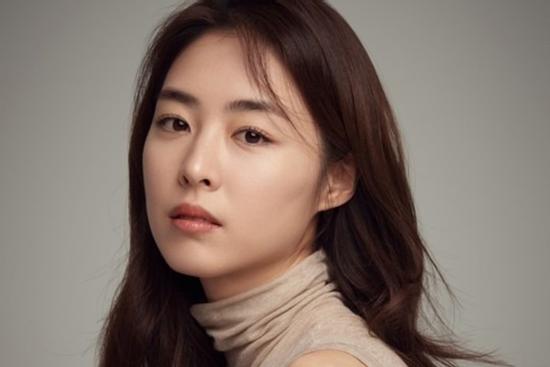 Nữ diễn viên 'Hoa hậu Hàn Quốc' Lee Yeon Hee mang thai con đầu lòng sau 4 năm kết hôn