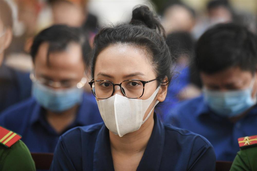 Trương Huệ Vân giúp bà Trương Mỹ Lan chiếm đoạt 13 nghìn tỷ ra sao?-1