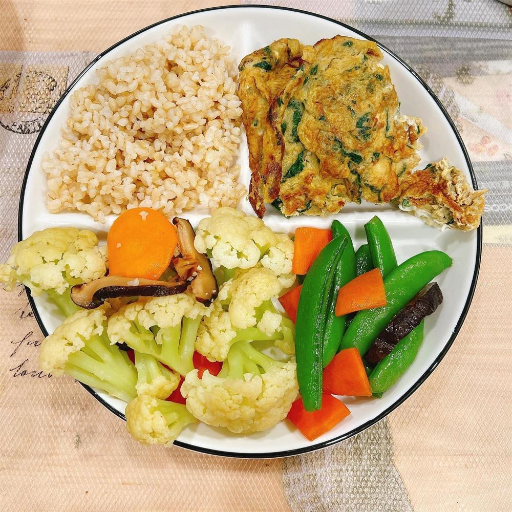 Giảm 45 kg nhờ quy tắc ăn 211 và gợi ý 4 đĩa ăn mẫu dễ áp dụng-6