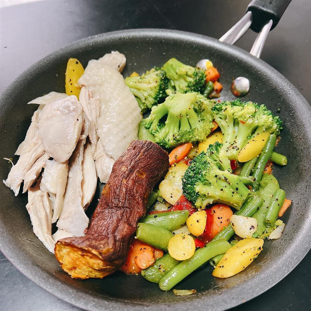 Giảm 45 kg nhờ quy tắc ăn 211 và gợi ý 4 đĩa ăn mẫu dễ áp dụng-8