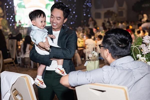 Bị mỉa mai khoe cuộc sống giàu có khi làm vợ Cường Đô La, Đàm Thu Trang vội lên tiếng-10