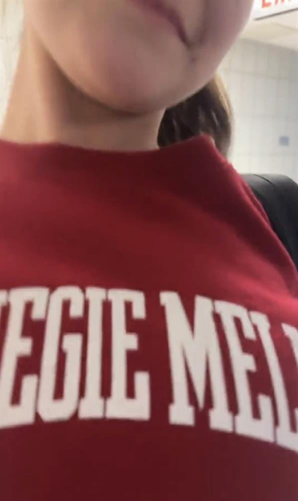 Suri Cruise khoe đại học-2