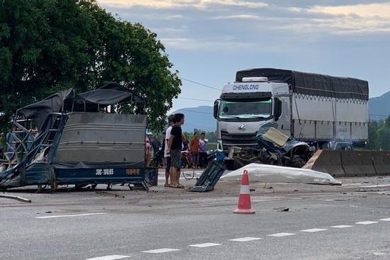 Tai nạn liên hoàn, 3 người tử vong tại chỗ ở Hà Tĩnh