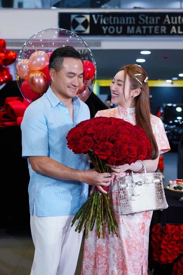 Bà xã Chi Bảo gây lo lắng vì hành động gây nguy hiểm khi mang thai ở tháng thứ 6-4