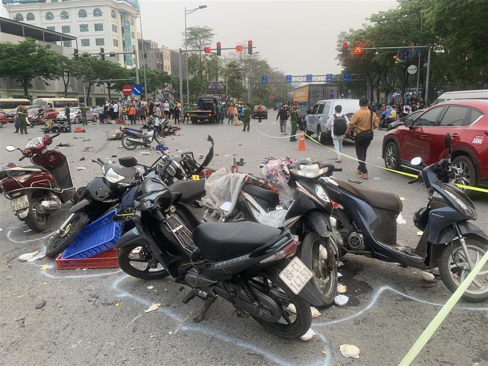 Ám ảnh những vụ ô tô đâm cả loạt xe đang dừng chờ đèn đỏ-3