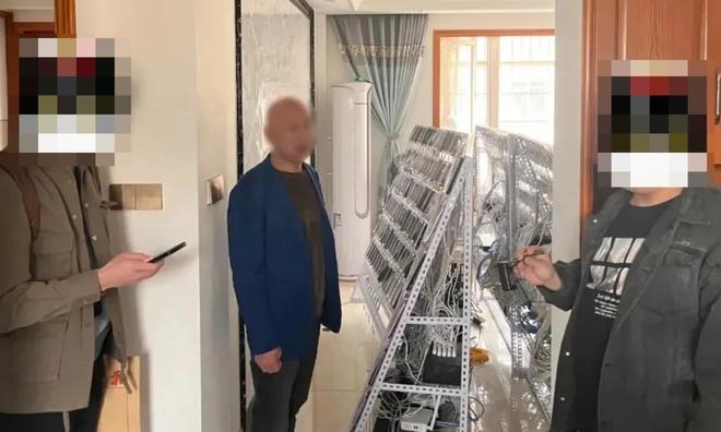 Phiên livestream từ hơn 300K mắt xem bỗng chỉ còn hơn 1K của Hà Linh thực hư thế nào?-4