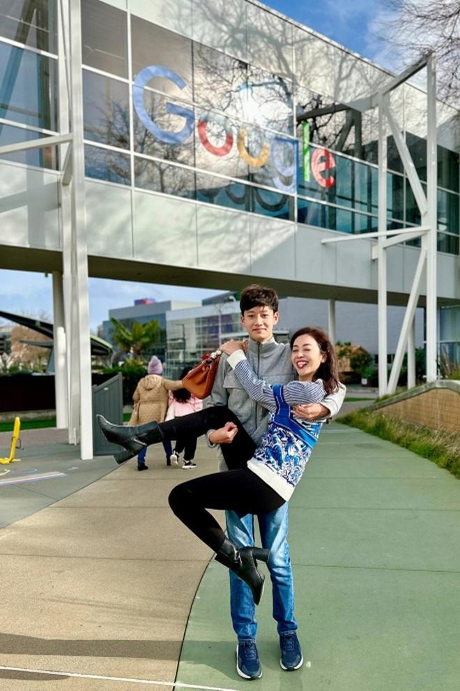 Cậu ấm nổi tiếng của Vbiz ngày càng giỏi giang và điển trai, là thủ khoa trường ở Mỹ, visual như sao Hàn-8