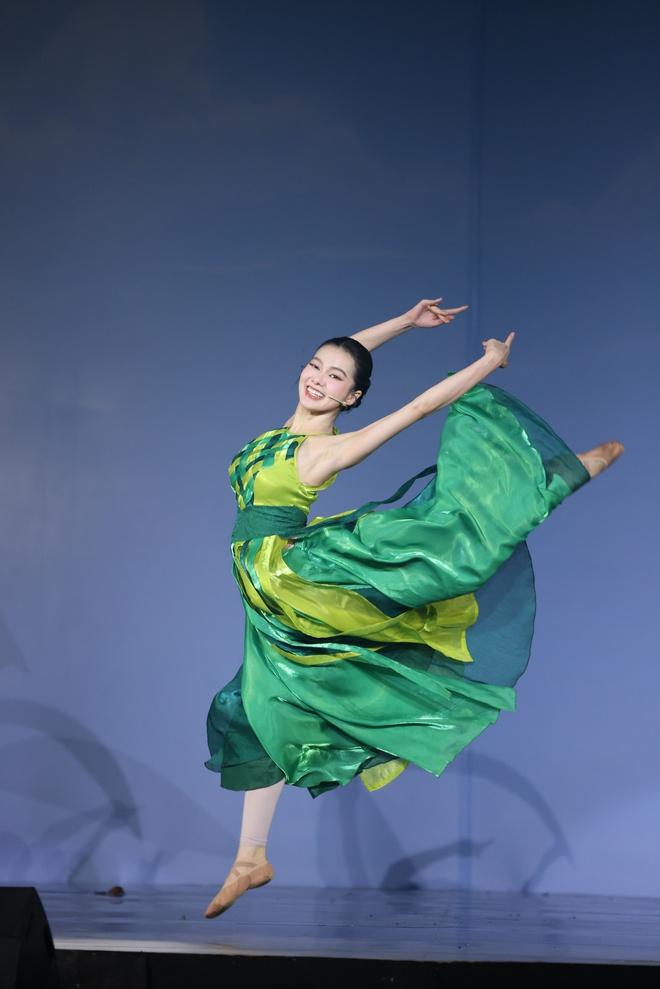 Yên Đan - Quán quân Ngôi Sao Chốt Đơn: 27 tuổi có 2 bằng cử nhân, netizen xuýt xoa livestream thôi có cần đẹp và sang vậy không?-2