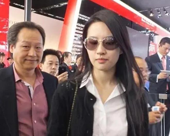 Người đàn ông là vết nhơ duy nhất của Lưu Diệc Phi-1