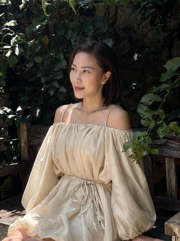 Sắc vóc đời thực xinh đẹp ở tuổi 32 của BTV Quỳnh Hoa-9