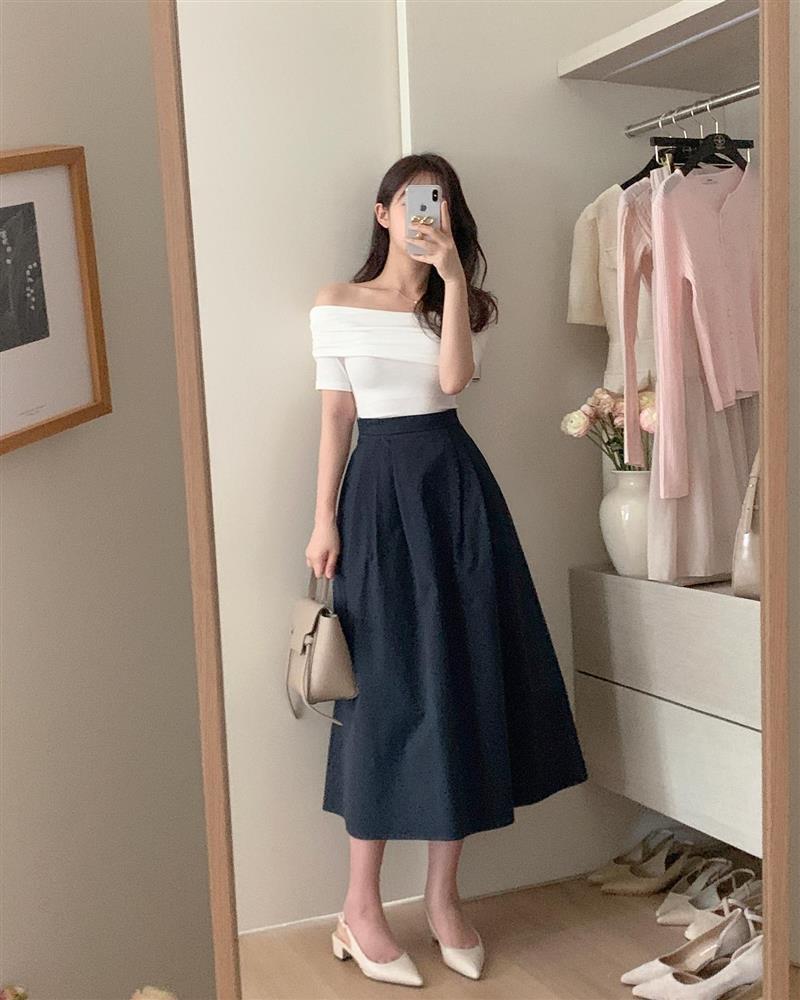 5 mẫu chân váy công sở chuẩn thanh lịch dành cho quý cô trên 40 tuổi-2