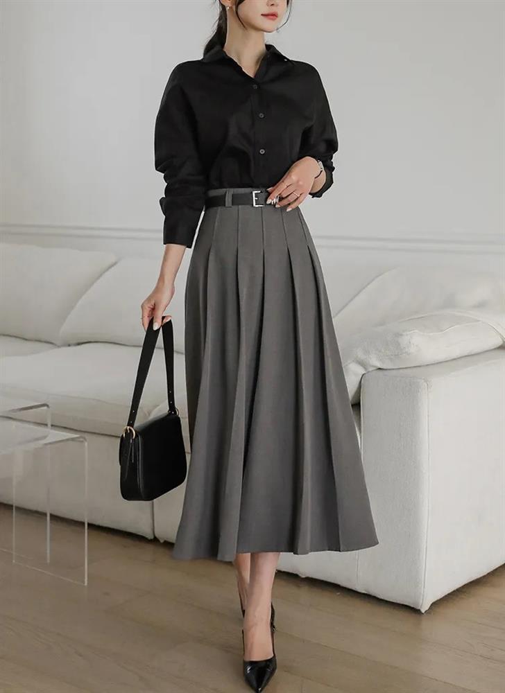 5 mẫu chân váy công sở chuẩn thanh lịch dành cho quý cô trên 40 tuổi-4