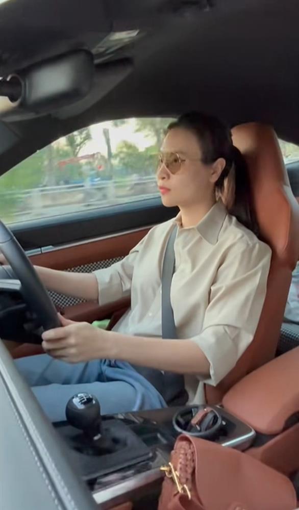 Bị mỉa mai khoe cuộc sống giàu có khi làm vợ Cường Đô La, Đàm Thu Trang vội lên tiếng-1