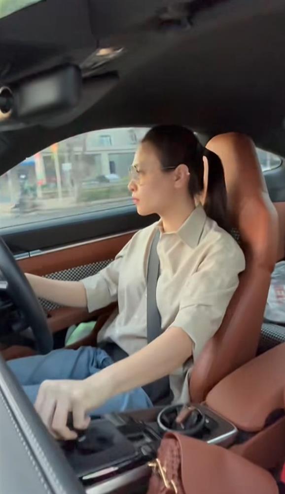 Bị mỉa mai khoe cuộc sống giàu có khi làm vợ Cường Đô La, Đàm Thu Trang vội lên tiếng-2