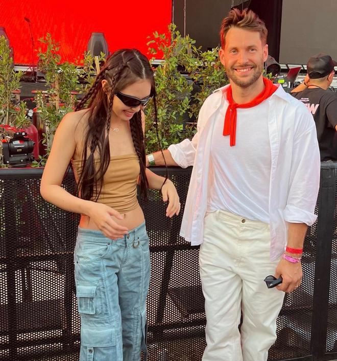 HOT: Jennie lần đầu catwalk, làm vedette kết show Jacquemus-6